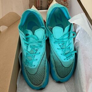 Nike Women zoomx vaporfly next% 2